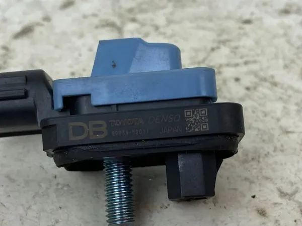 Toyota Mirai II Sensor OEM 8983A-52011 Gebraucht image 4