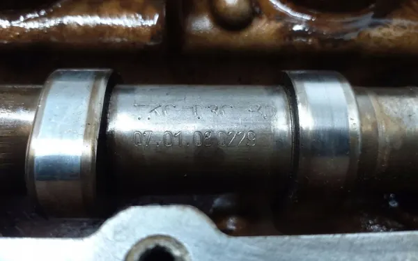 OEM 03C103475BF Nokka-akselin Kotelo VW 1.4 TSI image 3