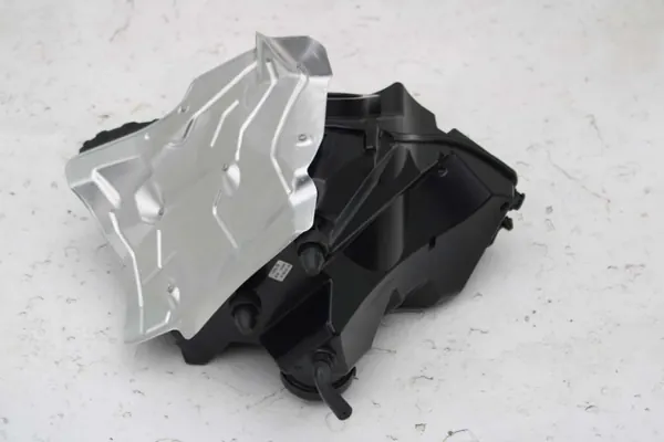 Audi Luftfiltergehäuse OEM bt-cars-35153 Gebraucht image 9