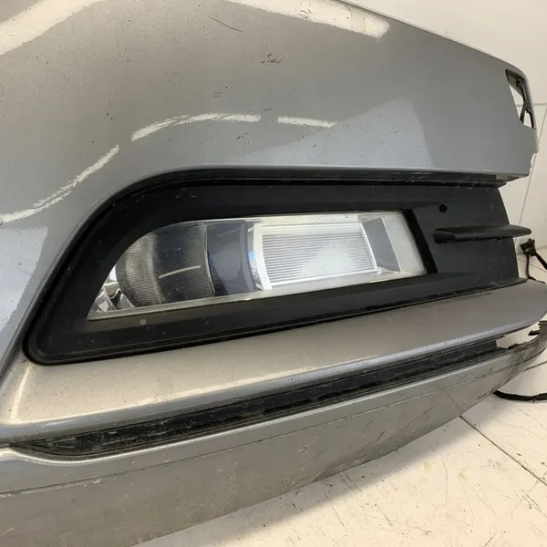 Farol + grade + deslizamento do para-choque direito VW PASSAT B8 2019 image 3