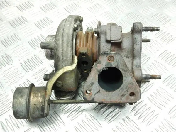 Turbo Audi A4 B5 1.9 TDI 90HK OEM 028145702X image 3