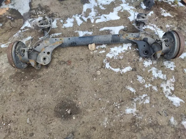 Poutre d'essieu arrière Ford B-MAX OEM BMAFOR8 image 2