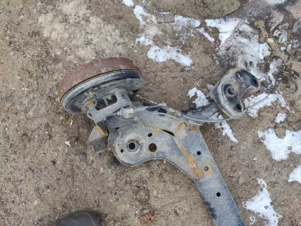 Poutre d'essieu arrière Ford B-MAX OEM BMAFOR8 image 3