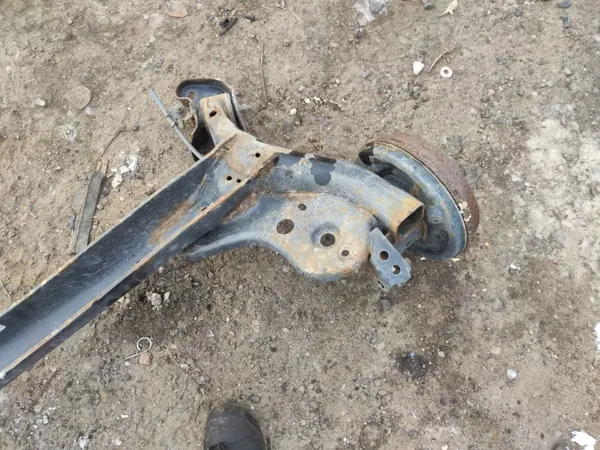 Poutre d'essieu arrière Ford B-MAX OEM BMAFOR8 image 6