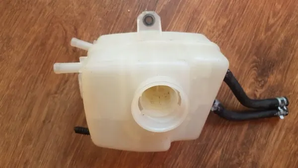 Réservoir de liquide de frein OEM 2-40400 Lexus RX 450 image 4