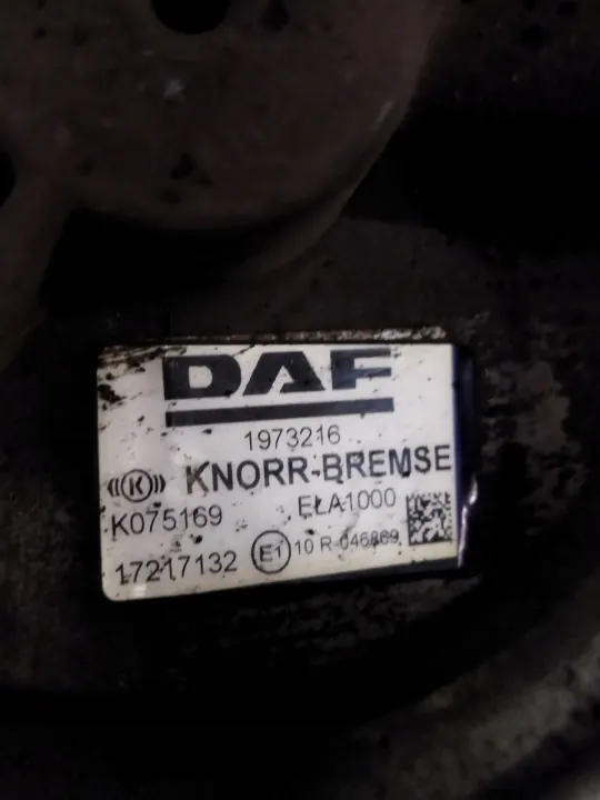Soupape de sécheur d'air DAF XF 106 OEM 1973216 image 4