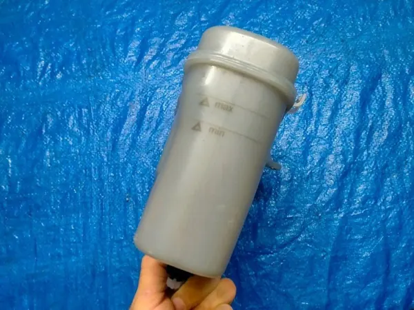 Koelvloeistofreservoir Audi A6 C8 2.0 TFSI OEM 4K0121405AB image 6