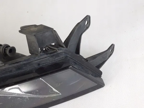 Farol de Neblina Halógeno Esquerdo SKODA RAPID LIFT 17- 5JA941699D image 3