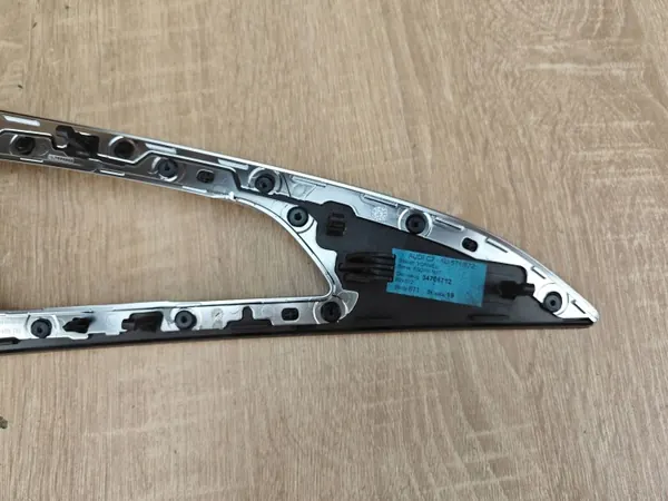 OEM 4G0867409J Vänster framdörrs inredningspanel Audi A6 image 6