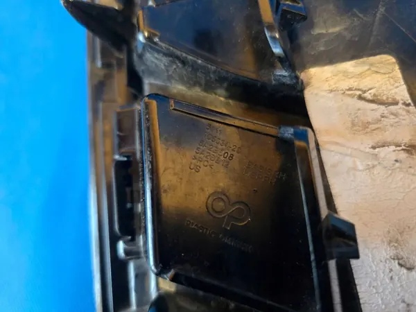 OEM QUA11493 Pare-boue droit pour BMW X5 G05 LCI image 4