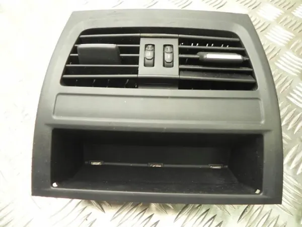 Taka-ilmastointiristikko OEM 9178350 BMW 5 GT F07 image 2