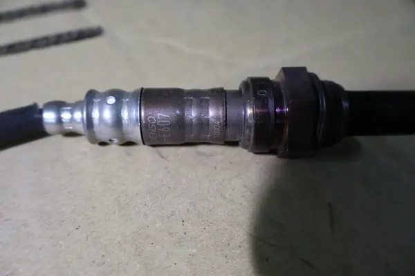 Toyota Lambda Sensor Höger Övre image 3