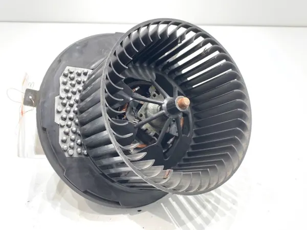 Motor del soplador OEM 3C1820015T para VW Golf Plus image 2