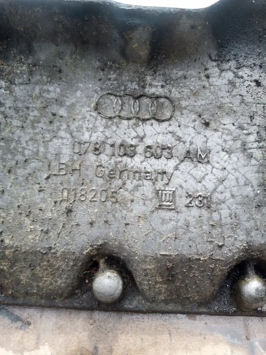 Oljepanna Audi A4 A6 2.4 OE 078103603AM image 8