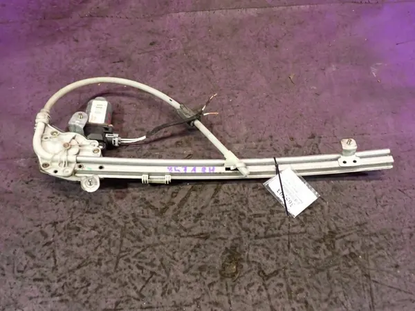 RENAULT LAGUNA II HB 5D Elevador de Vidro Traseiro Direito 8200000558 image 2