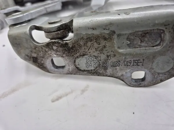 Hood Hinges Set Left Right Mercedes W212 A2129066201 image 4