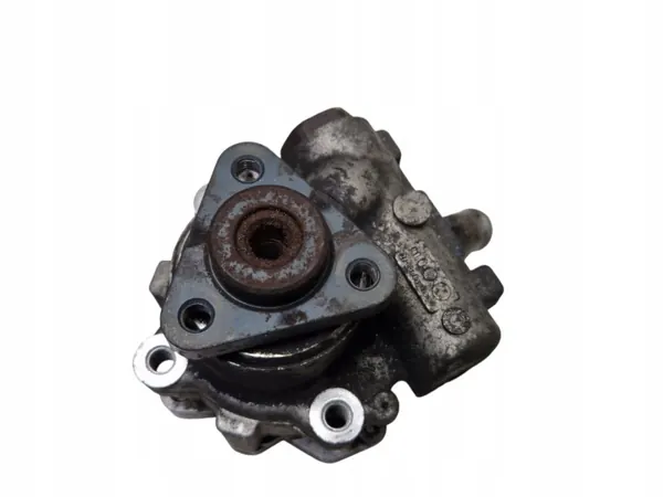 Audi ohjauspumppu OEM 8E0145155N - Käytetty image 5