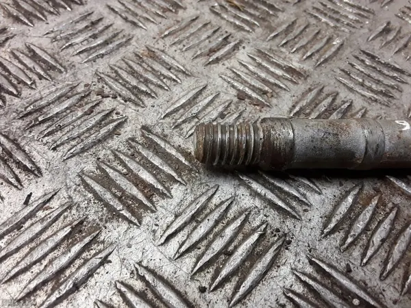 Crochet de Remorquage VW OEM 1T0805615 Golf V 1.6 image 3