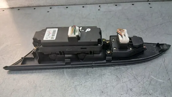 Linker voorraam schakelaar Mazda 3 I BK 2.0B 03-09R OEM image 6