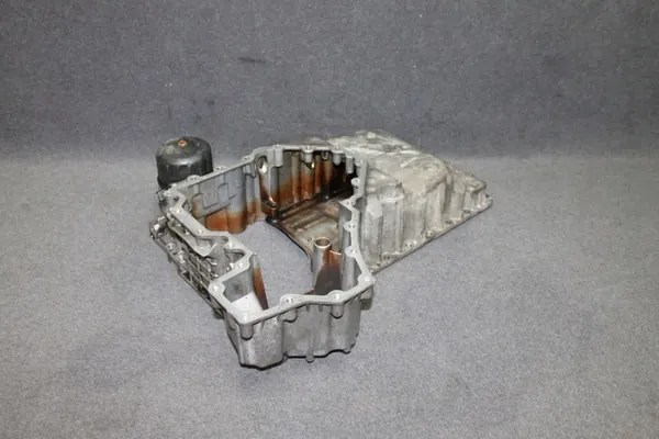 BMW F01 F02 F06 F07 F10 F12 5.0i N63 Oljetank - 7570685 image 2