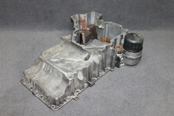 BMW F01 F02 F06 F07 F10 F12 5.0i N63 Oljetank - 7570685 image 4