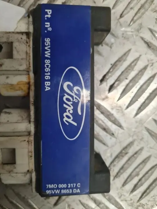 Relé ventilador radiador Ford Galaxy OEM 7M0000317C image 3