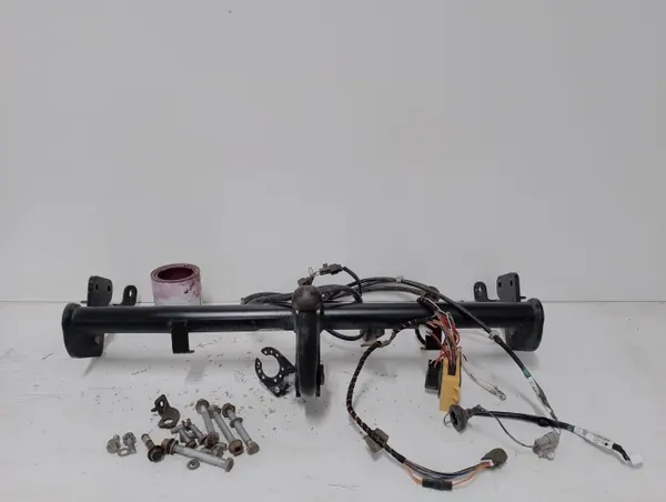 Mitsubishi ASX I Peräkärrykoukku Sarja OEM MZ314421 - Käytetty image 2