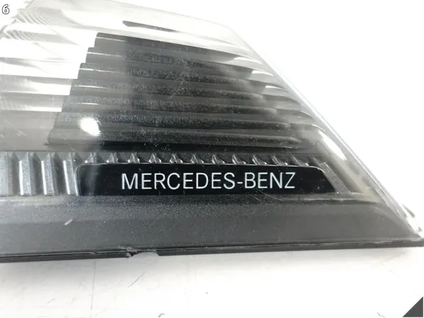 Pisca OEM 67497816 Para-lama Dianteiro Esquerdo Mercedes image 7