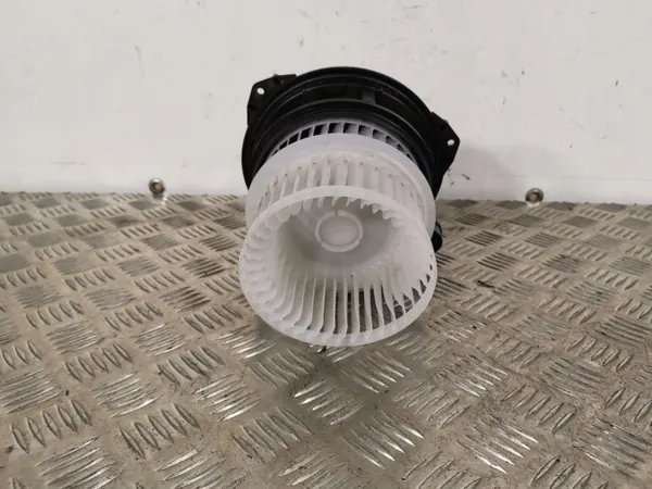 Toyota C-HR blazermotor OEM FBZ3273 - Gebruikt image 3