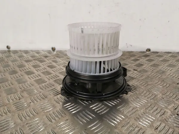 Toyota C-HR blazermotor OEM FBZ3273 - Gebruikt image 4