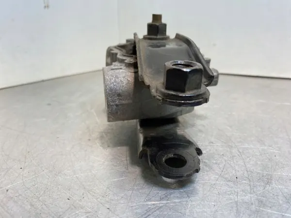 Getriebelagerhalterung OEM 6G92-6P082-AB Gebraucht image 7