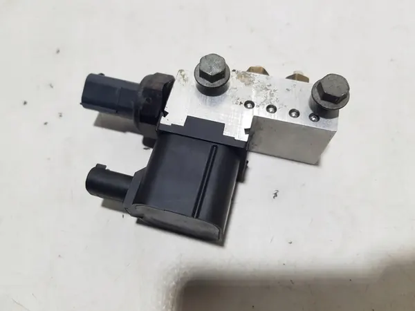 Blocco valvole AIRMATIC Mercedes CLS W219 W211 image 2