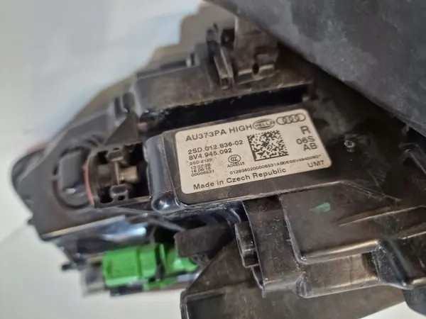 Audi A3 RS3 8V4 Lift Luz Trasera Derecha image 8