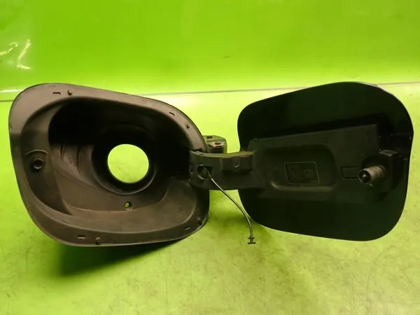 Tapa de combustible OEM 39061480 para Opel Astra K 2017 image 7