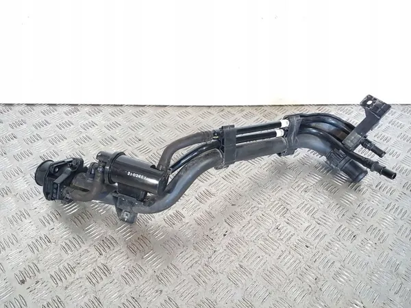 Cuello de llenado Hyundai Ioniq OEM 31030G2050 image 2