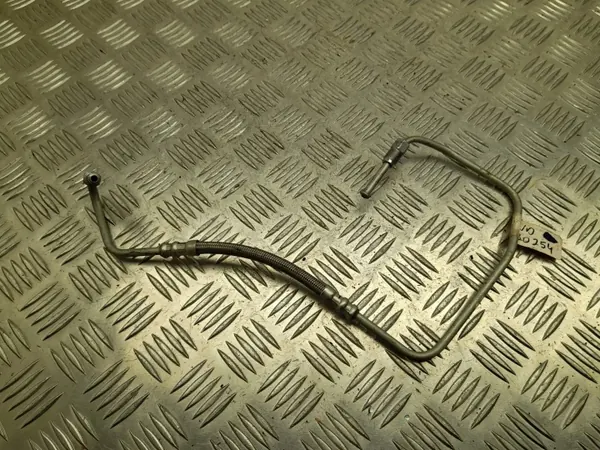 Jäykät ja joustavat putket Tesla Model 3 2022 OEM 1044711-00-D image 2