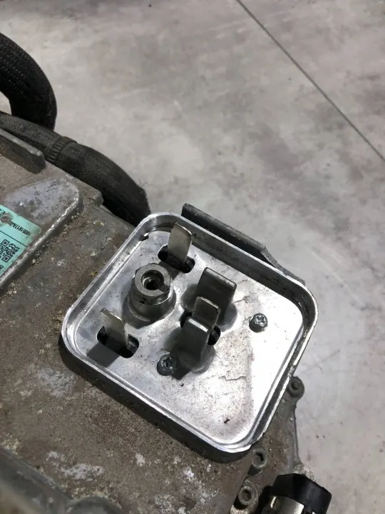 Hyundai Ioniq 2018 Växelriktare OEM 377152B005 image 3
