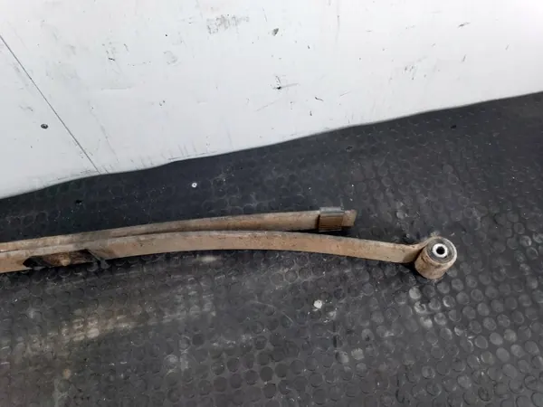 Bakfjädring för Renault Master II 2.8 DTI - Begagnad image 4