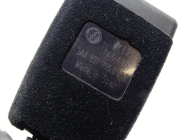 OEM 3AA857755D Vasen etu turvavyön solki VW Passat image 4
