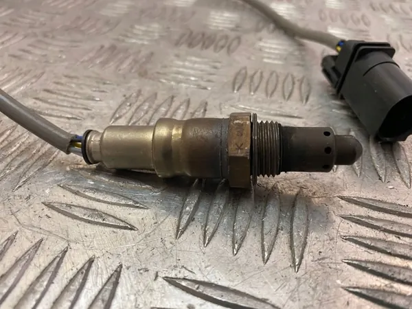 Sonde lambda OEM 670105038 pour Maserati Levante image 4