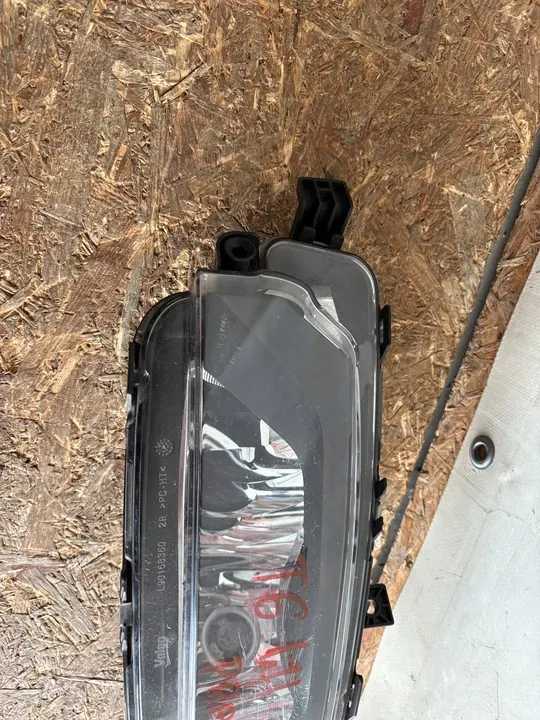 VW T6.1 Farol Halógeno Direito 7LA941662A image 2