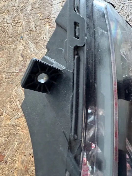 VW T6.1 Farol Halógeno Direito 7LA941662A image 6