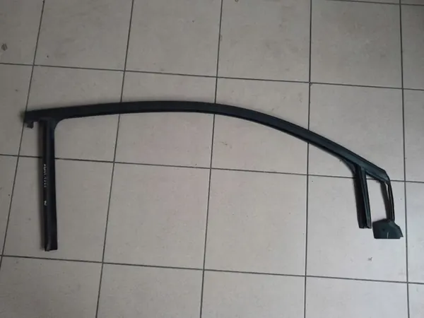 FIAT 500 595 ABARTH 2015 Sello de Puerta Derecho Negro OEM image 1