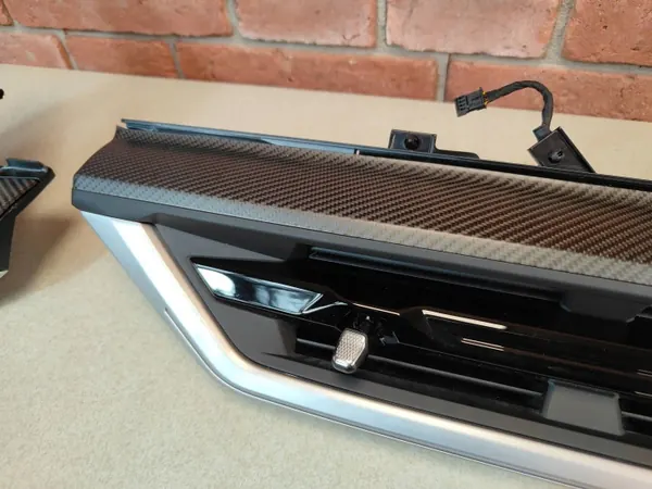BMW XM G09 Hiilikuitu Koriste OEM 5A011B9 - Konsoli image 4