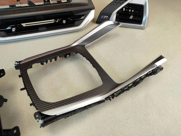 BMW XM G09 Hiilikuitu Koriste OEM 5A011B9 - Konsoli image 7