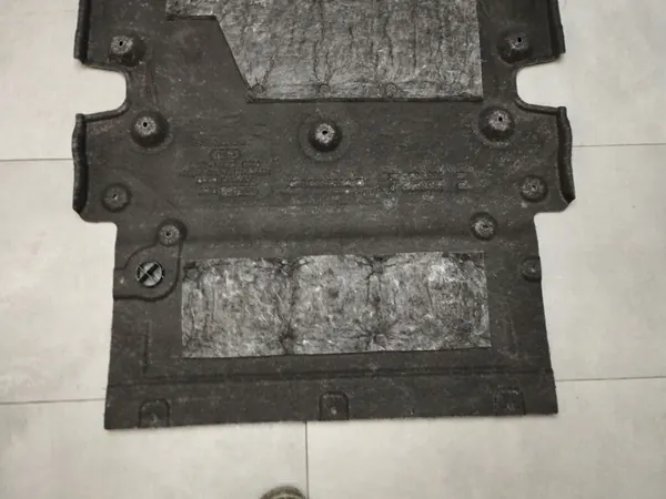 Motorhuv Audi A6 C9 2024- 4P0863821C image 2