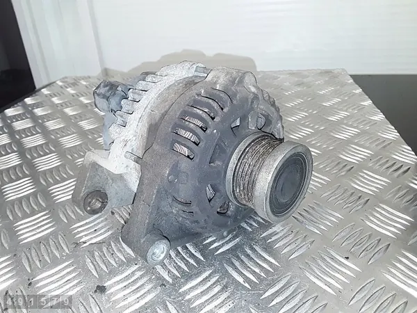 2013 Opel Astra J Alternator 13581885 image 2