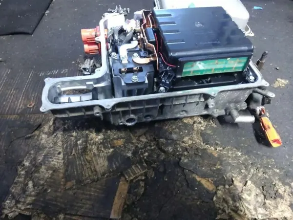 Toyota OE Invertteri OEM G920047120 Priukselle 2006 image 6