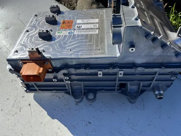 Fiat 500 Inverter Konverter OEM 260901 - Gebraucht image 4