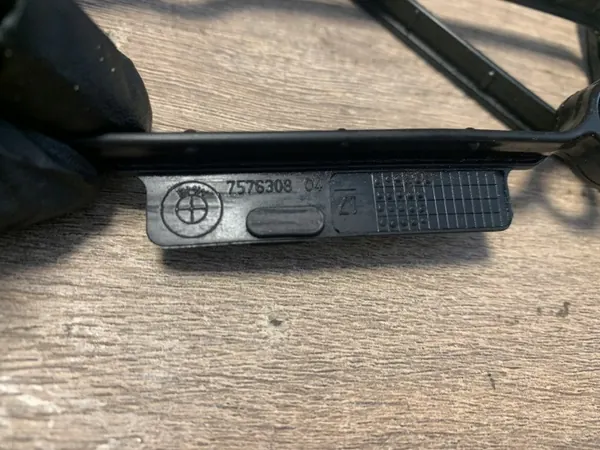 BMW Kleppendekselpakking Set OEM 7576309 image 3